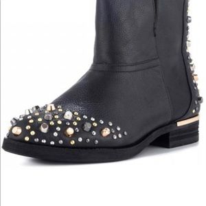 Modern vice stud ankle boots. New in Box size 6
